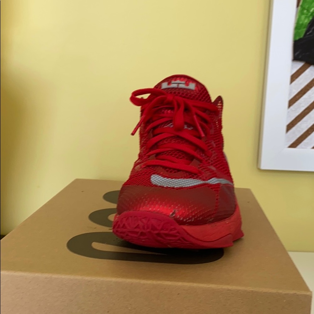 LeBron 10 lows University red